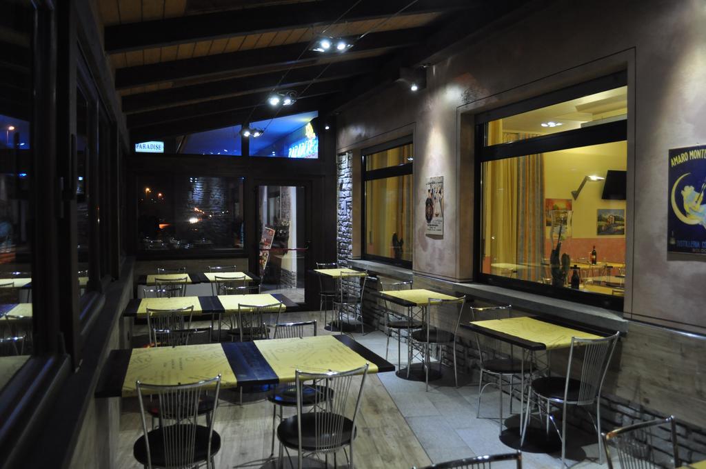 Hotel Paradise Bruzolo Bagian luar foto