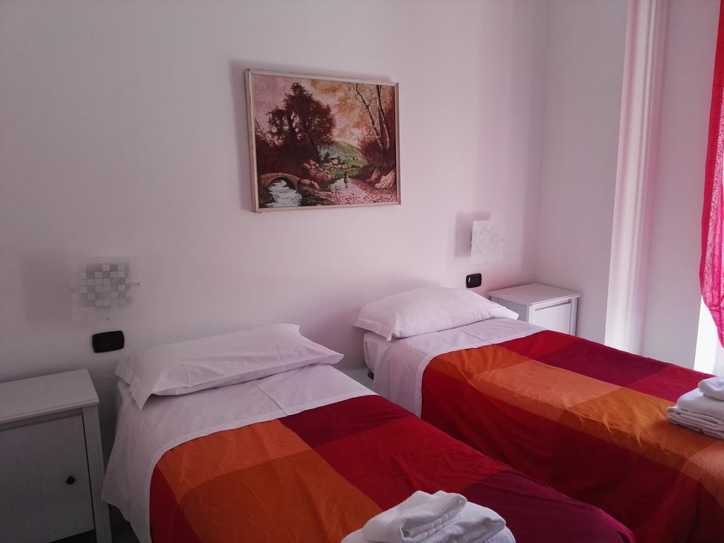 Hotel Paradise Bruzolo Bagian luar foto